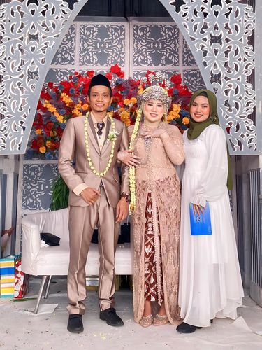 Pasangan Agus dan Tatya, pengantin viral di TikTok