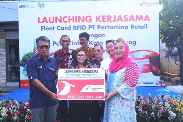 Pemerintah Kota (Pemkot) Semarang mendorong dinas-dinas yang memiliki pengeluaran BBM cukup besar untuk beralih menggunakan kartu RFID (Radio Frequency Identification) Pertamina. Sistem pembayaran ini dinilai dapat mendorong transparansi.