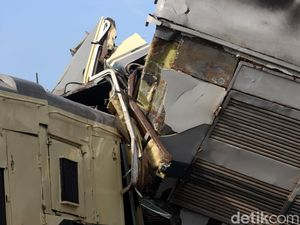 Tabrakan 2 KA di Bandung, Jalur KA Haurpugur-Cicalengka Tak Bisa Dilintasi