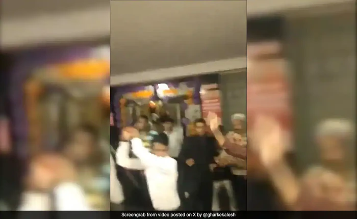Pengunjung Ribut dengan Resto Gegara Nasi Biryani Masih Mentah