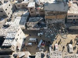 Setelah Lama Tertahan, Akhirnya Bantuan Kemanusiaan Masuk ke Gaza
