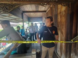 Kronologi Asep Bacok Ayah-Ibu Sendiri hingga Leher Hampir Putus