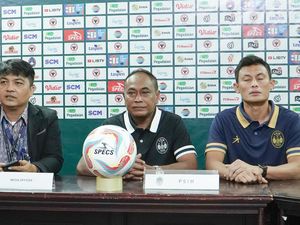 Bek PSIM Pede Lawan Semen Padang: Fisik, Taktik, Mental Kita Siap