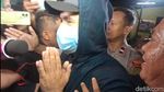 Saipul Jamil Keluar Polsek Tambora Usai Diamankan Polisi di Jalanan