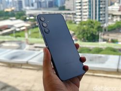 Unboxing Galaxy A25 5G: HP Rp 4 Juta Punya Spek dan Tampilan Menggoda