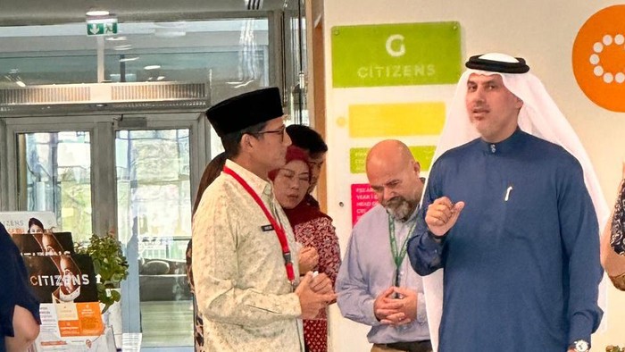 Menteri Pariwisata dan Ekonomi Kreatif (Menparekraf), Sandiaga Salahuddin Uno bertolak ke Dubai, Uni Emirat Arab (UEA).