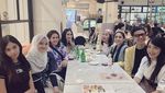 Seru! Siti KDI Makan di Restoran Salt Bae hingga Cicip Durian