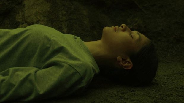 Sewu Dino Cuplikan adegan di film Sewu Dino (2023).