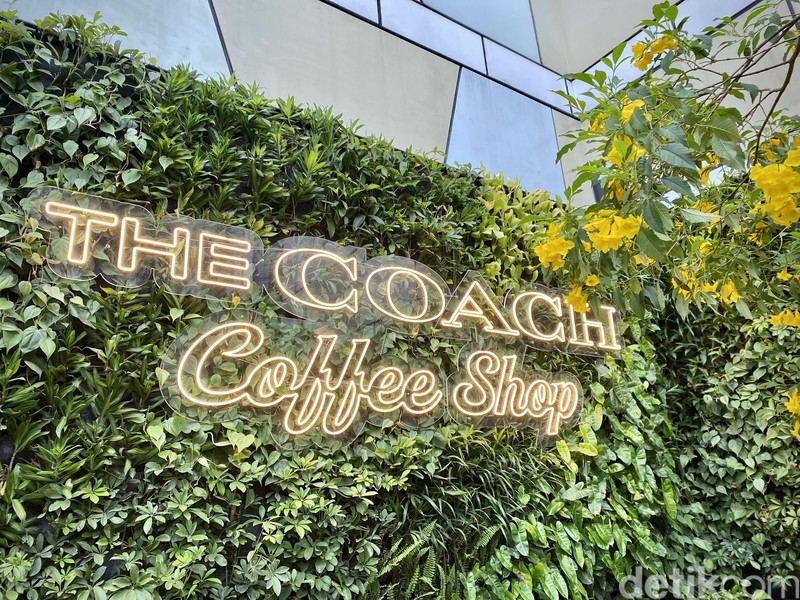 The Coach Coffee Shop