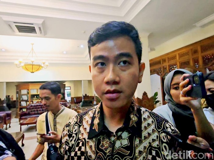 Wali Kota Solo, Gibran Rakabuming Raka, di Balai Kota Solo, Jumat (5/1/2024).