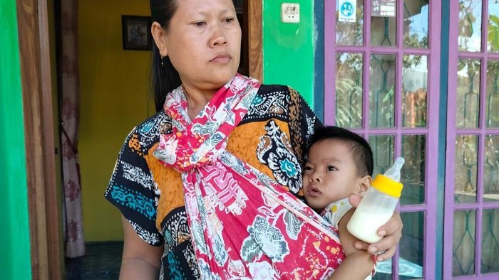 Yusril, anak penderita komplikasi hernia, penyakit syaraf, dan paru-paru di Lampung Timur.
