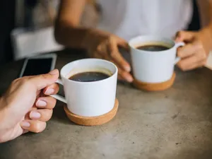Kebiasaan Ngopi bisa Merusak Gigi, Ini Penjelasannya