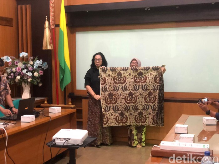 Batik yang akan dikenakan dalam hajat Dhaup Ageng Pakualaman, Jogja. Diunggah Sabtu (6/1/2024).
