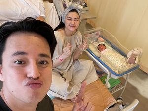 7 Foto Perdana Anak Ke-2 Billy Davidson yang Baru Lahir, Cantik Sedari Bayi