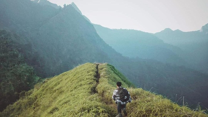 Bukit Watu Jengger.