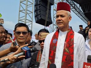 Jelang Debat, Ganjar Tampung Pertanyaan dari Netizen