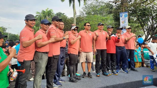 Jalan Santai HUT Inalum ke 48, di Lapangan Utama Tanjung Gading, Sei Suka, Batu Bara, Sumatera Selatan. Sabtu (6/1/2023). (CNBC Indonesia/Firda Dwi Muliawati)