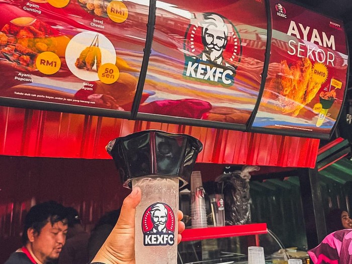 gerai ayam goreng mirip KFC