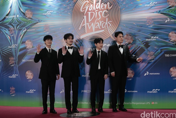 La Poem saat di Red Carpet Golden Disc Awards 2024 Berlangsung di JIS La Poem saat di Red Carpet Golden Disc Awards 2024 Berlangsung di JIS