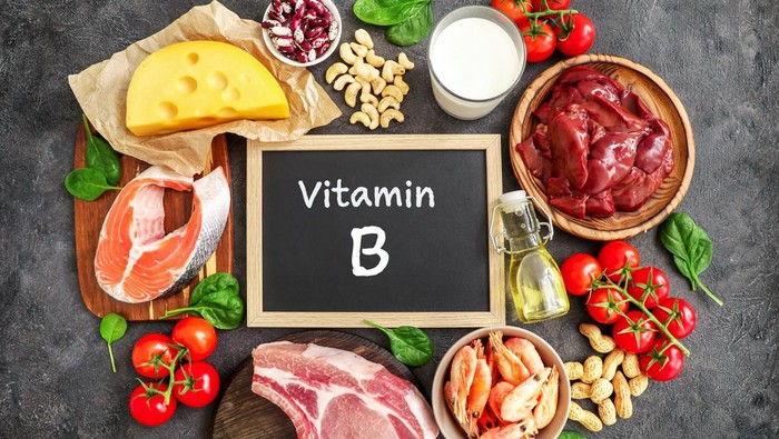 Orang dengan Kondisi Ini Sebaiknya Rutin Minum Vitamin B Kompleks