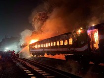 Gerbong Kereta di Stasiun Tugu Jogja Terbakar Pagi Ini