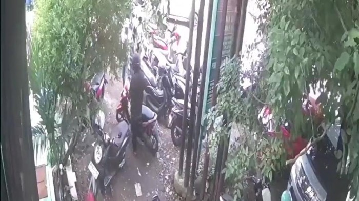 Pencurian motor di RSIA Sitti Khadijah Makassar, Sulsel.