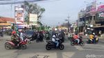 Potret Kepadatan Imbas Penutupan Flyover Juanda