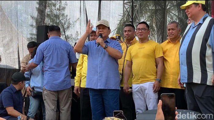 Prabowo di acara konsolidasi pemenangan Partai Golkar, di Stadion Pakansari, Bogor.