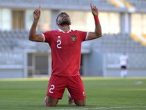 Assist Yakob Sayuri Bawa Timnas Indonesia Imbangi Iran 1-1 di Babak Pertama