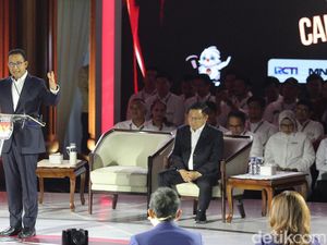 Janji Anies Sejahterakan TNI-Polri-ASN Pertahanan Saat Tutup Debat