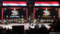 Anies juga menyinggung soal perdagangan manusia dengan jumlah korban sebanyak 3 ribu orang. Kemudian Anies menyoroti soal narkoba yang menyerbut Indonesia.