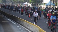 Pola hidup sehat tercermin dari tumpah ruah warga yang hadir di CFD untuk berolahraga.