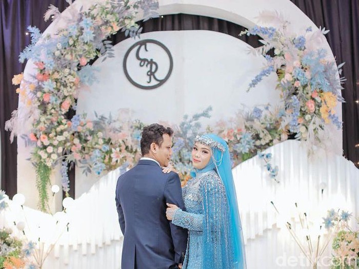 Foto pernikahan Rangga dan Sinta, pasangan viral di media sosial.