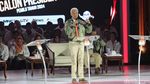 Ganjar Sampaikan Visi Misi di Debat Ketiga Pilpres 2024