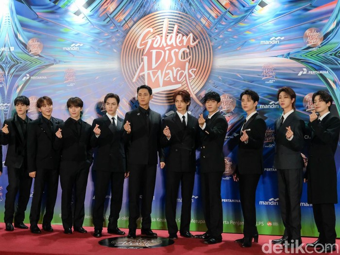 Gaya Seventeen di Golden Disc Awards 2024 Gaya Seventeen di Golden Disc Awards 2024