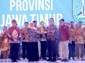 Khofifah Optimis Jatim Bergelimang Prestasi Bidang Pendidikan di 2024
