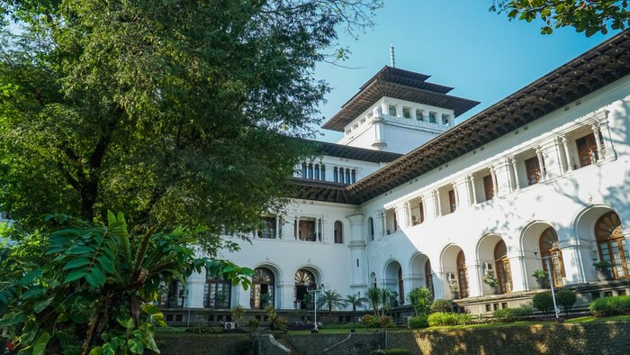 View of Gedung Sate, an Old Historical building with art decoration style, Now its become a Governor Office, icon and landmark of Bandung city.