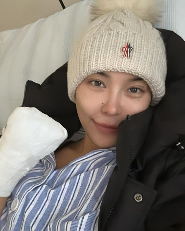 Meski tidak bisa lagi hidup dengan tubuh yang normal, Jessica tidak menampakkan kesedihan sama sekali. Ia bahkan menulis curhatan yang positif dan optimis. Wanita 35 tahun itu tampak menantikan kehidupannya dengan bagian tubuh baru. Foto: Instagram