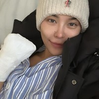 Meski tidak bisa lagi hidup dengan tubuh yang normal, Jessica tidak menampakkan kesedihan sama sekali. Ia bahkan menulis curhatan yang positif dan optimis. Wanita 35 tahun itu tampak menantikan kehidupannya dengan bagian tubuh baru. Foto: Instagram