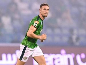 Ajak Mau Bawa Pulang Henderson ke Tanah Eropa