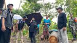 Momen Bupati Sleman Cek Lokasi Bencana Angin Kencang di Kapanewon Minggir