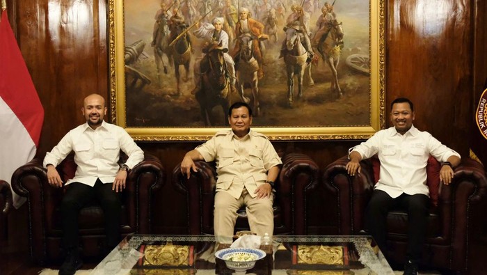 Prabowo bersama Gibran Center