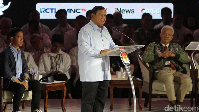 Prabowo Tegaskan Visi Pertahanan di Debat Ketiga Pilpres 2024