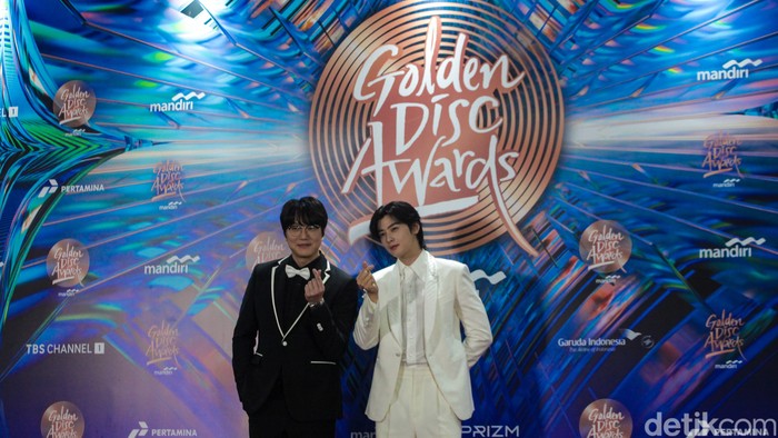 Salam Sarangheyo dari Cha Eun Woo dan Sung Si Kyung Buat Indonesia Salam Sarangheyo dari Cha Eun Woo dan Sung Si Kyung Buat Indonesia