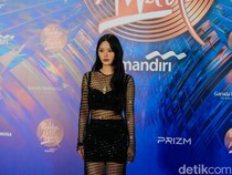 Seksinya Keena FIFTY FIFTY!
