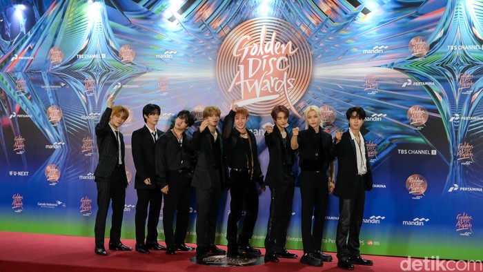 Stray Kids Serba Hitam di GDA 2024, Buat Para STAY Terkesima Stray Kids Serba Hitam di GDA 2024, Buat Para STAY Terkesima
