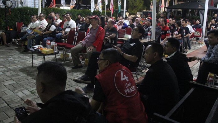 Suasana Nobar TPD Ganjar-Mahfud di Kebayoran Baru Suasana Nobar TPD Ganjar-Mahfud di Kebayoran Baru