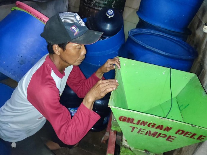 Tempat penggilingan kedelai tempat yang menewaskan pasutri di Lamongan karena tersetrum