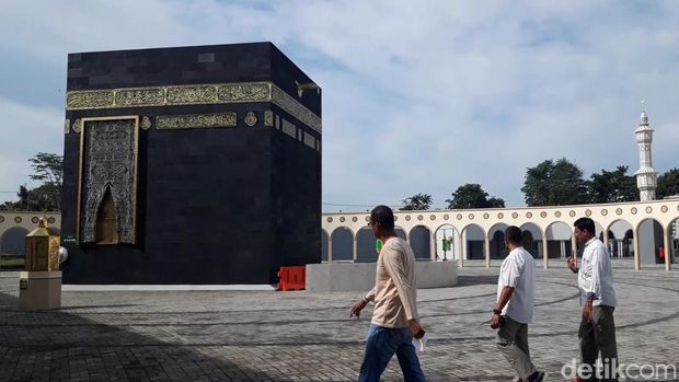 Replika Ka'bah di Wisata Edukasi Religi Boyolali pada Minggu (7/1/2024).