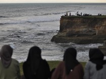 Pesona Wisata Pantai Nangai di Bengkulu Utara